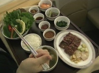 하늘을 나는 막걸리…비행기 기내식에 올라