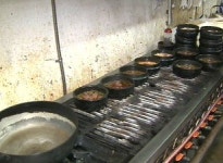 출출한 등산객, 식당 찾아갔더니…위생 불량