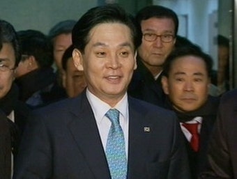 '불법자금 수수 혐의' 공성진 의원, 불구속기소