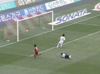 FC서울, 울산에 3 대 0 완승…K리그 '선두 도약'