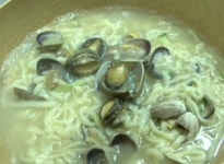 [맛있는경제] 귀한 전복 들어간 칼국수가 6천원!