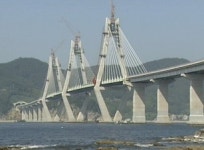 꿈의 거가대교, 애물단지 되나…통행량 뻥튀기
