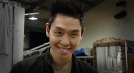 음산한 침대와 날카로운 창…마술사의 방 첫 공개