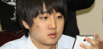 이준석, 문재인 '목잘린 만화' 올려…사과