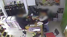 나 병원장인데… 나쁜 손버릇 CCTV 포착