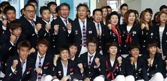 올림픽 한국 선수단 본진, 런던으로 출국