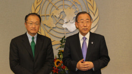 반기문-김용 첫 대좌…"글로벌 도전 공동대응"