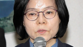 전순옥 박근혜 전태일 재단 방문…착잡한 마음