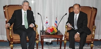 한-태국 외교장관, 서울에서 친선 회담 개최하여 협력 강조