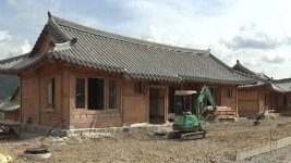 활발한 귀농…싸고 편리한 농촌 뉴타운 주목