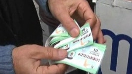 터키, 복권 판매소에 긴 줄…새해맞이 열풍