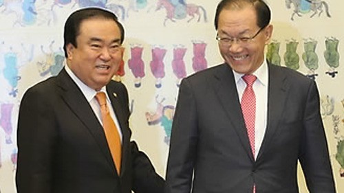 한동훈, 여야의정 협의체로 의료계와 정부 4자 협의체 제안하여 혼란 해소와 의료 발전 주목 받아