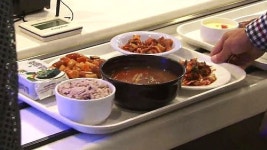 반찬 3개 골랐는데…너무 비싼 휴게소 자율식당