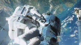 영화 그래비티 속 불길 장면, 실제 우주에선…