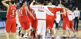 프로농구 SK, LG 꺾고 5연승…단독 선두