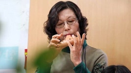 자원 봉사로 나누며 산다…보람찾는 인생 2막