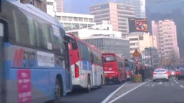 걸어가고 싶어요 더 밀리는 도심 버스전용차로, 왜?