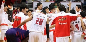프로농구 SK, 오리온스 제압…모비스와 4강 격돌