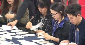 9시간째 개표율 10%…느렸던 개표 집계, 왜?