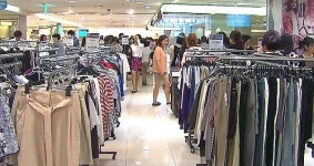 소비자 심의 의뢰한 백화점 의류 및 신발…문제점 1순위는?