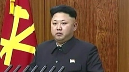 북한 김정은, 군 포사격대회 시찰…김여정 수행