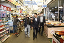 서울 강서구청장, 화곡본동·남부골목시장 방문해 애로사항 청취