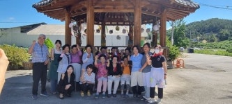 보은군 수한면 발산리, 찾아가는 문화로 청춘 사업 원두막 전시회 열어