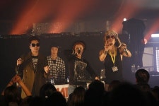 DJ·힙합·포크… K-POP=댄스 공식을 깨다