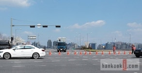 ′어벤져스2′ 마포대교 촬영현장…텅 빈 여의대로