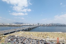 ′어벤져스2′ 마포대교 촬영현장 철통보안