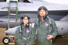 [포토]KF-16 탑승 KBS 홍기섭-정세진 앵커