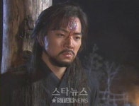 해신, 네티즌 반대 불구 송일국 이마에 도적 문신