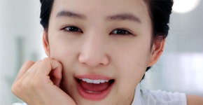 피부미인 정려원, 맨얼굴 화장한 얼굴로 오해받아