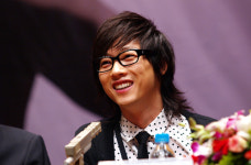 장우혁, 중국 1집 발매량 10만장..한국가수 중 최고