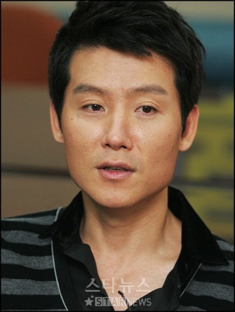 이현우 