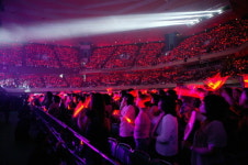 동방신기, 日부도칸도 붉은물결로 뒤덮었다