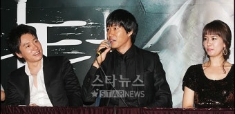 뮤지컬 배우 유준상, 무대 결투 중 이마 다친 사건 회상 인터미션 동안 마취 받지 않고 11바늘로 봉합 수술