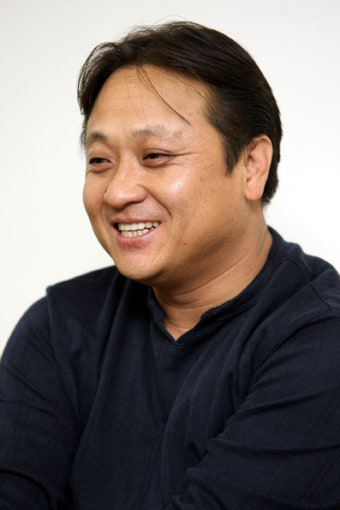 '밥풀데기' 김정식, 장두석 뮤비 연출