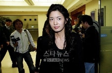 [포토]서지영, 류시원 부친상 조문