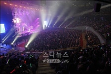 [★포토]잠실 실내 체육관 가득 메운 이승철 팬들