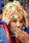 [★포토]채시라 왕관, 조심히 다뤄야죠