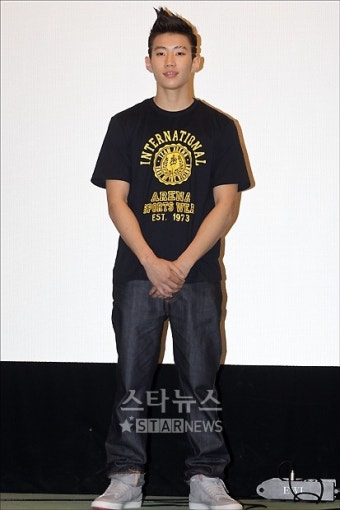 [포토]재범 '많은 관심 부탁드려요'