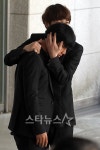 진호바른장례 | [★포토]김진호-이석훈, 어떻게 이런 일이