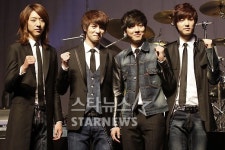 [★포토]씨엔블루 3집 EAR FUN으로 컴백!