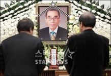 [★포토]故 반야월 빈소 찾은 조문객들
