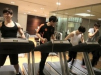 2AM 창민, 멤버들과 몸매 관리.. 다 같이 운동!