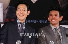 황정민 신세계 정청의 매력? 곱슬머리와 피부