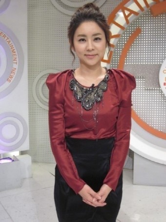 OBS 강미정 아나운서, 한살 연하 회사원과 결혼