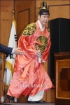 [★포토]신동엽, 임금님으로 완벽 빙의!