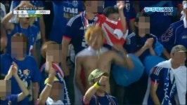 이영표, 얼굴에 전범기 그린 관중에 저 얼굴은 뭔가요